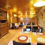 Hotell Casa Cornel 3*