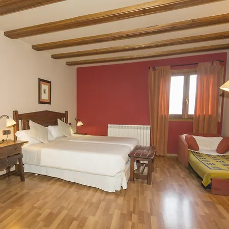 Casa Cornel 3*