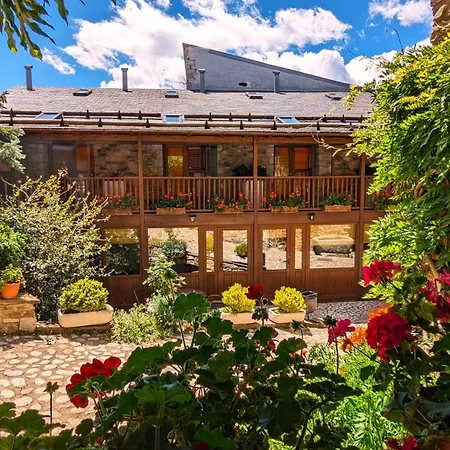 Casa Cornel Hotel