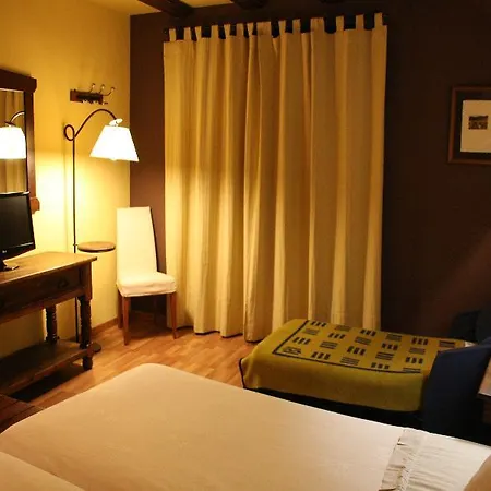 Casa Cornel 3*