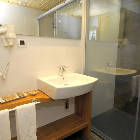Casa Cornel Hotel 3*
