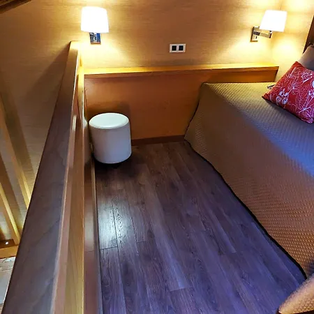 Hotel Casa Cornel Cerler