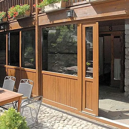 Casa Cornel 3* Серлер