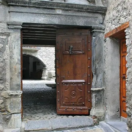 Casa Cornel 3*