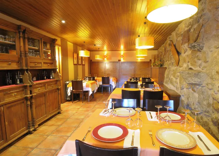 Hotell Casa Cornel 3*