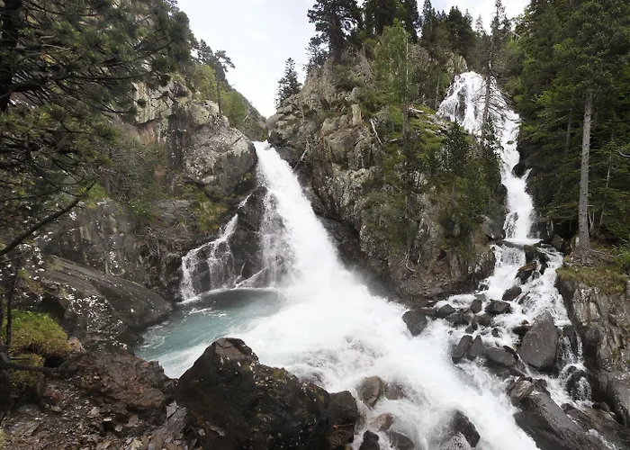 Hotell Casa Cornel 3*