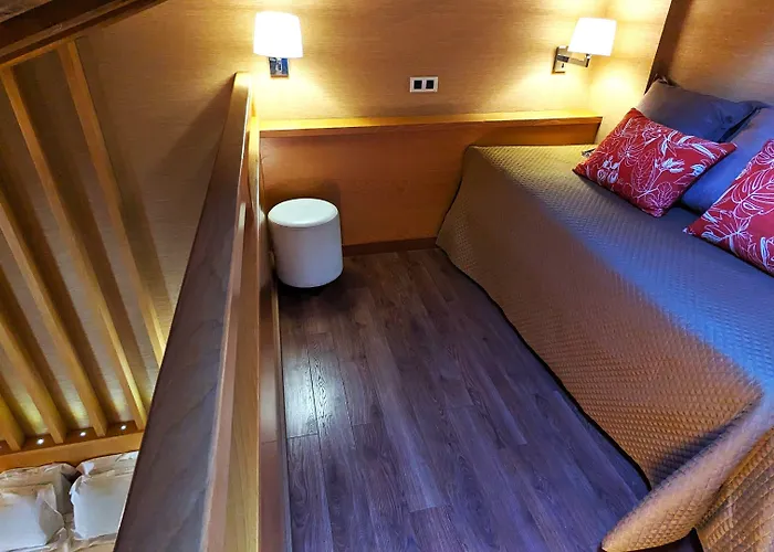 Hotell Casa Cornel Cerler